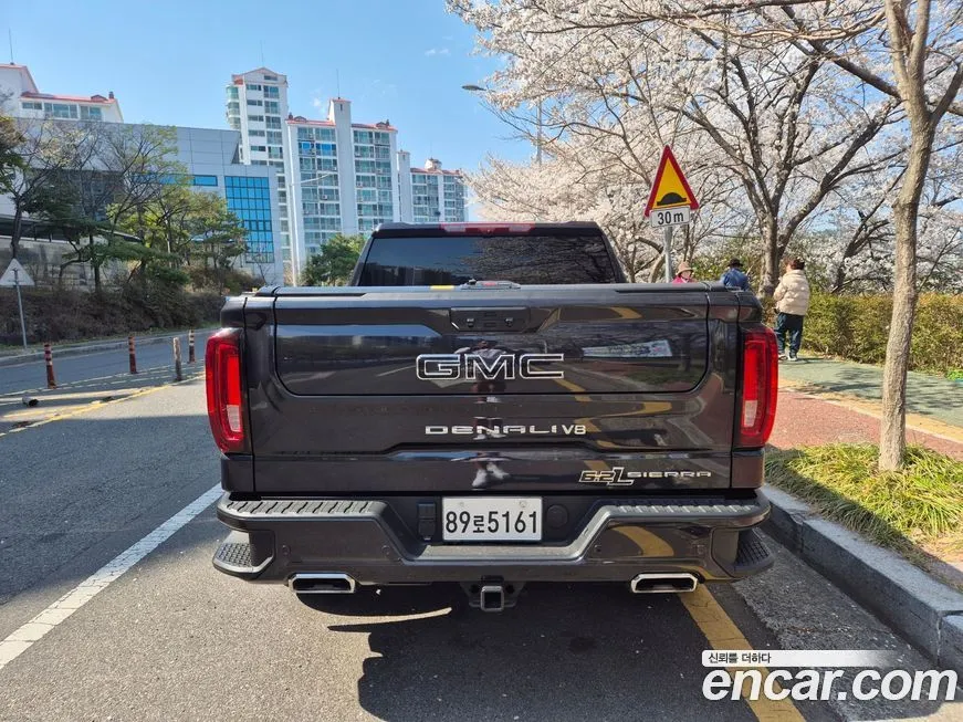 GMC Sierra — фото 4