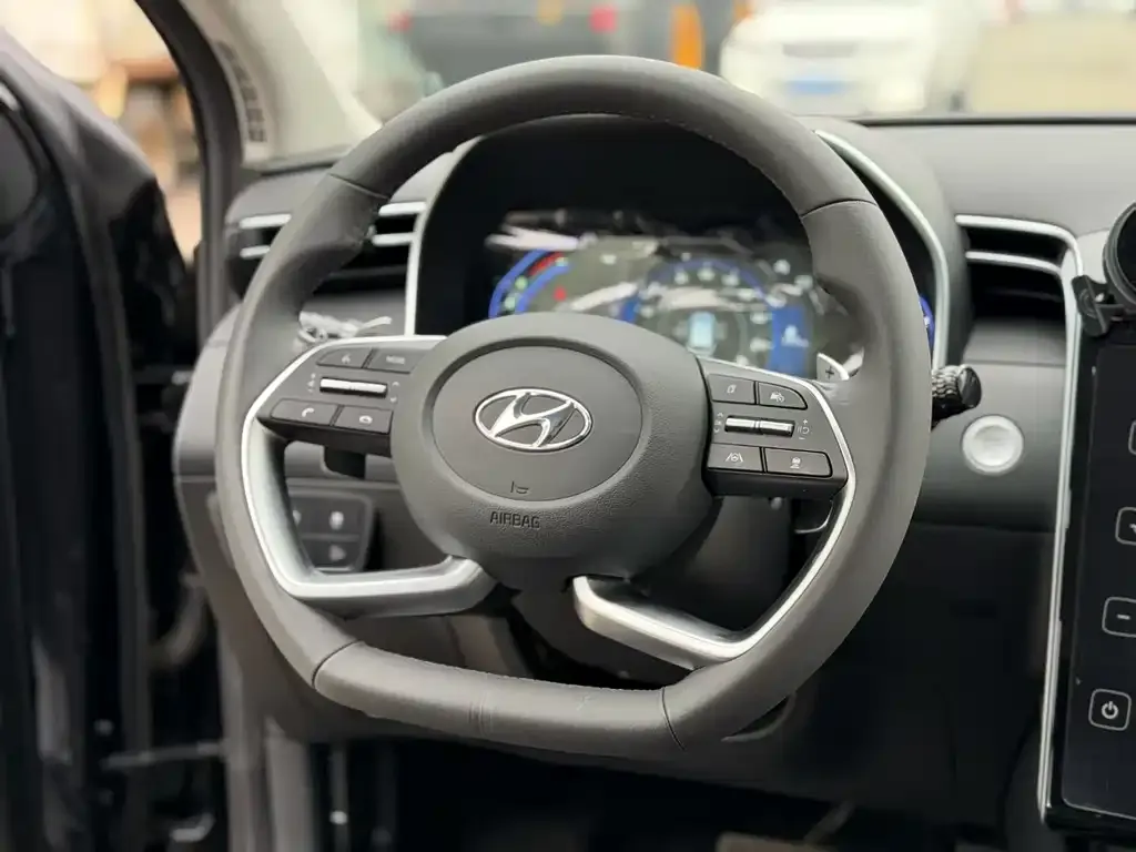 Hyundai Tucson — фото 7