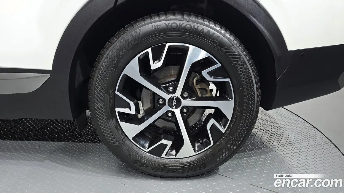 Kia Sportage — фото 5
