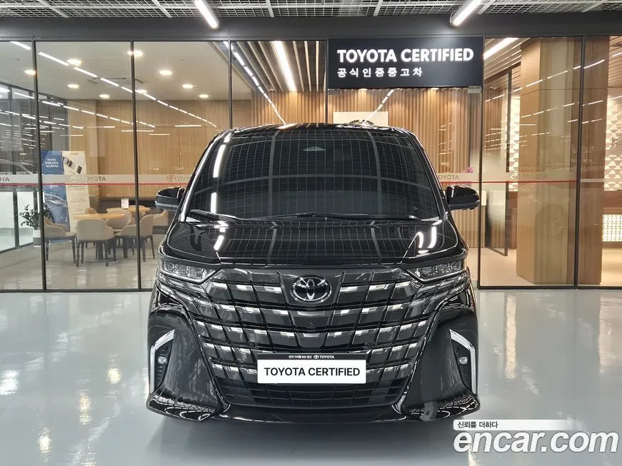 Toyota Alphard — фото 3