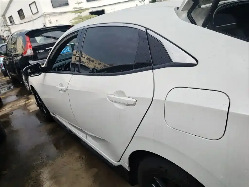 Honda Civic — фото 5