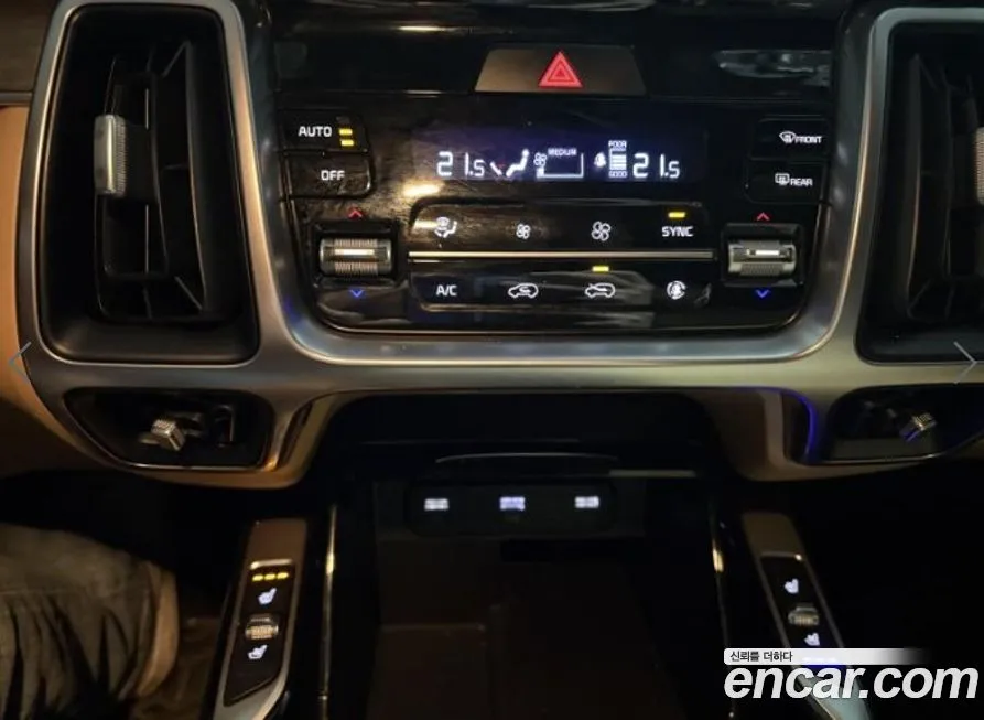 Kia Sorento — фото 10