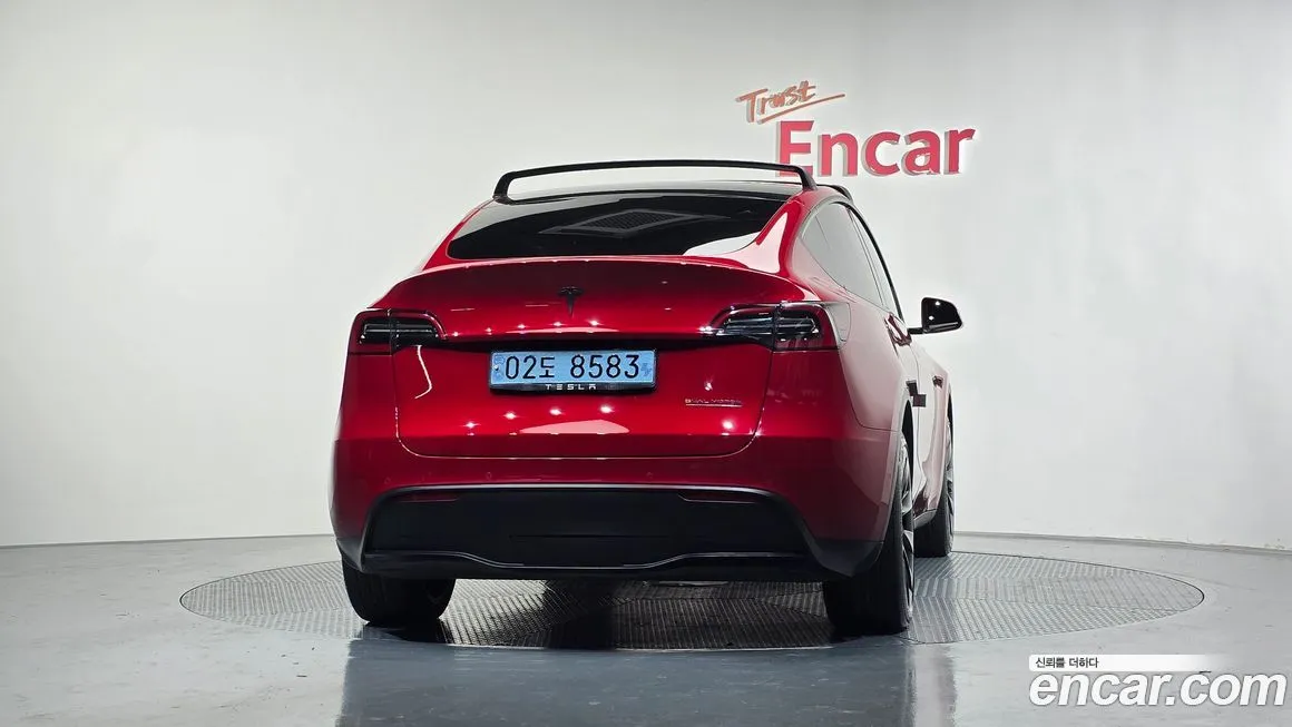 Tesla Model Y — фото 4