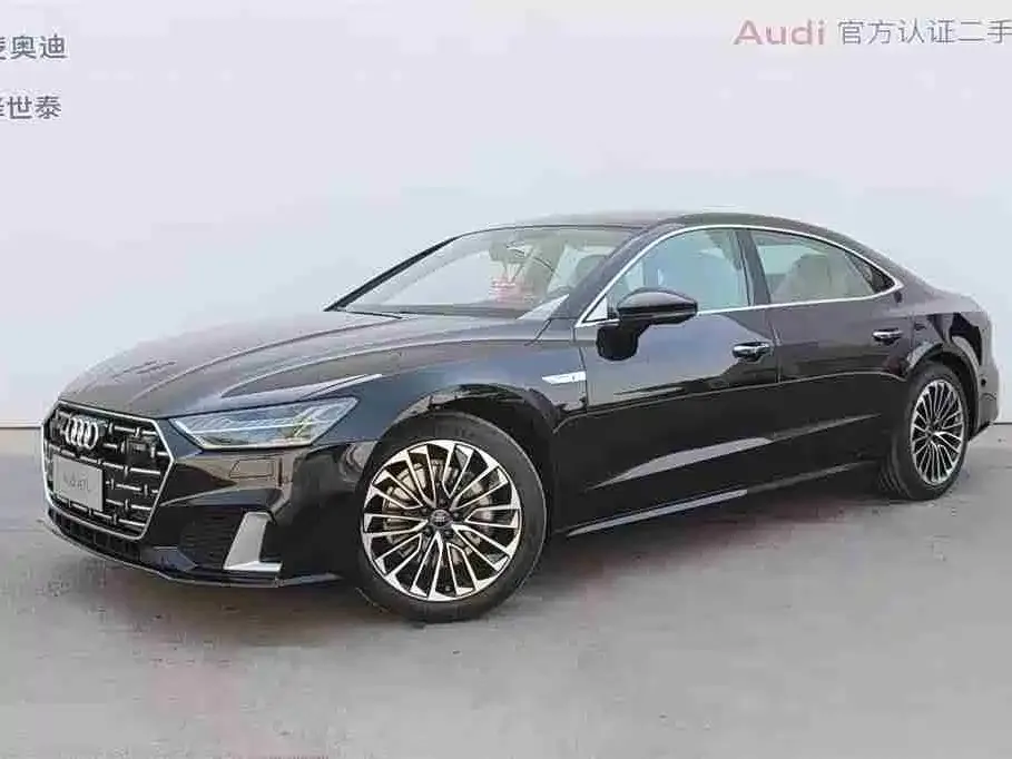 Audi A7L — фото 1