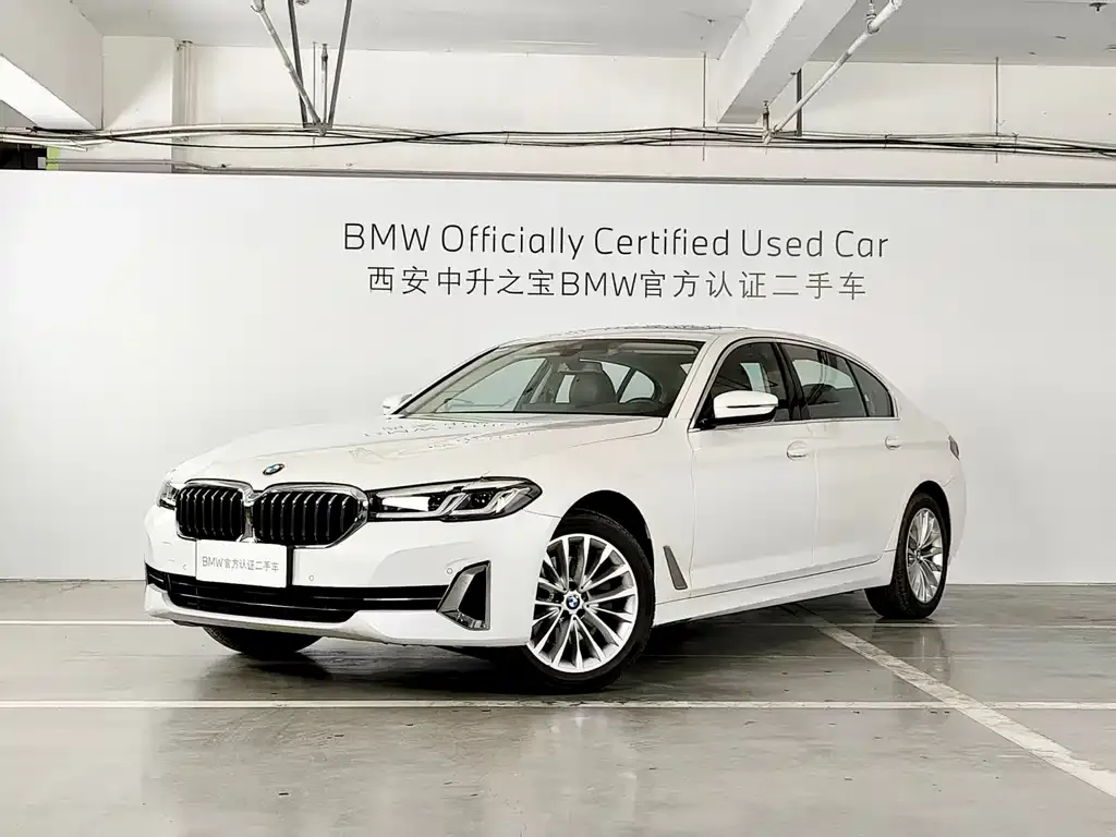 BMW 5 Series — фото 1