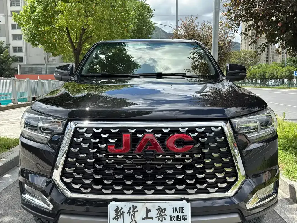 JAC T8 — фото 2