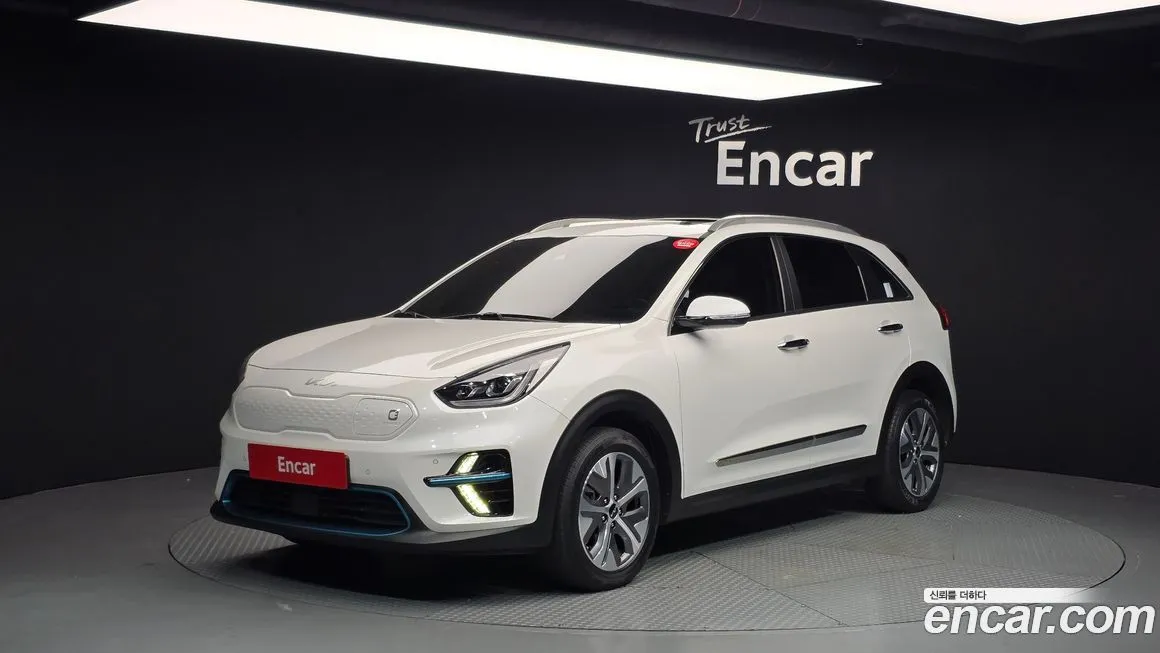 Kia Niro — фото 1