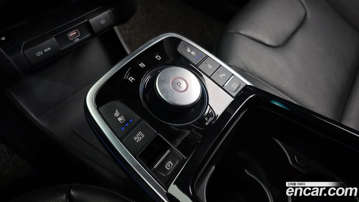 Kia Niro — фото 9