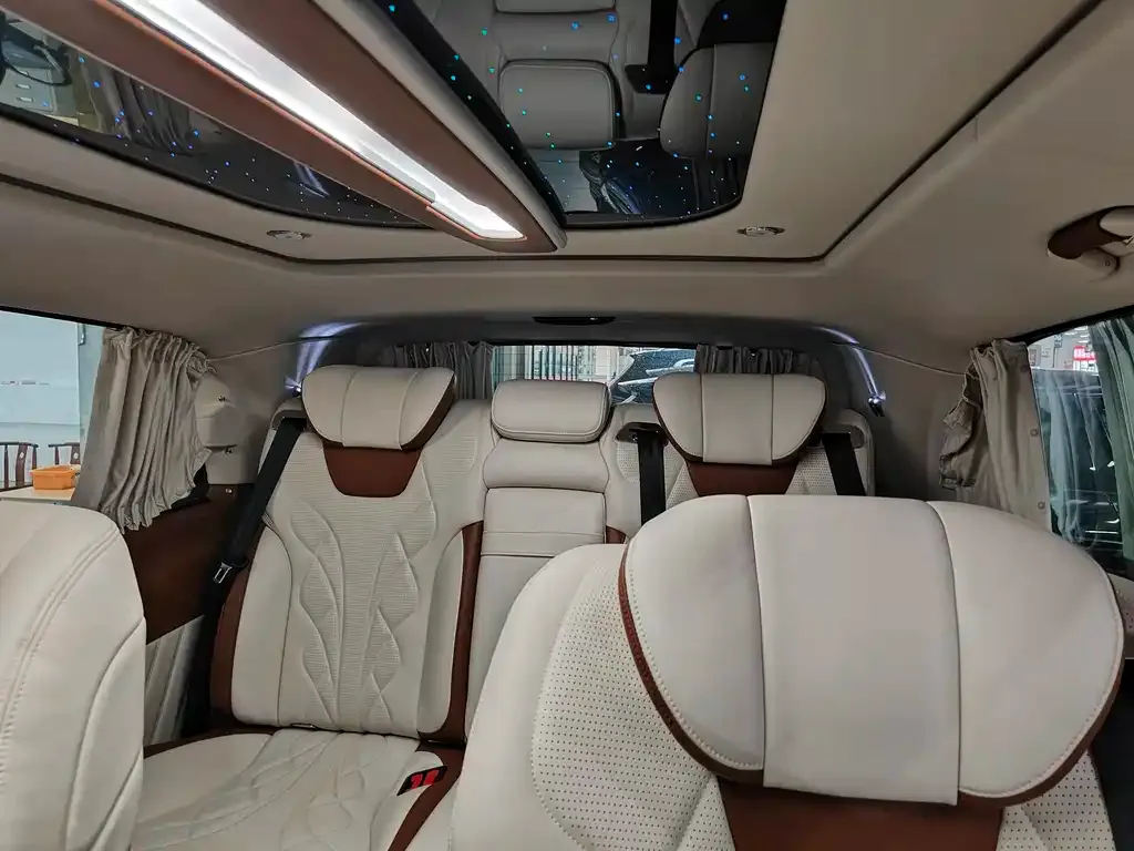 Mercedes-Benz Vito — фото 10