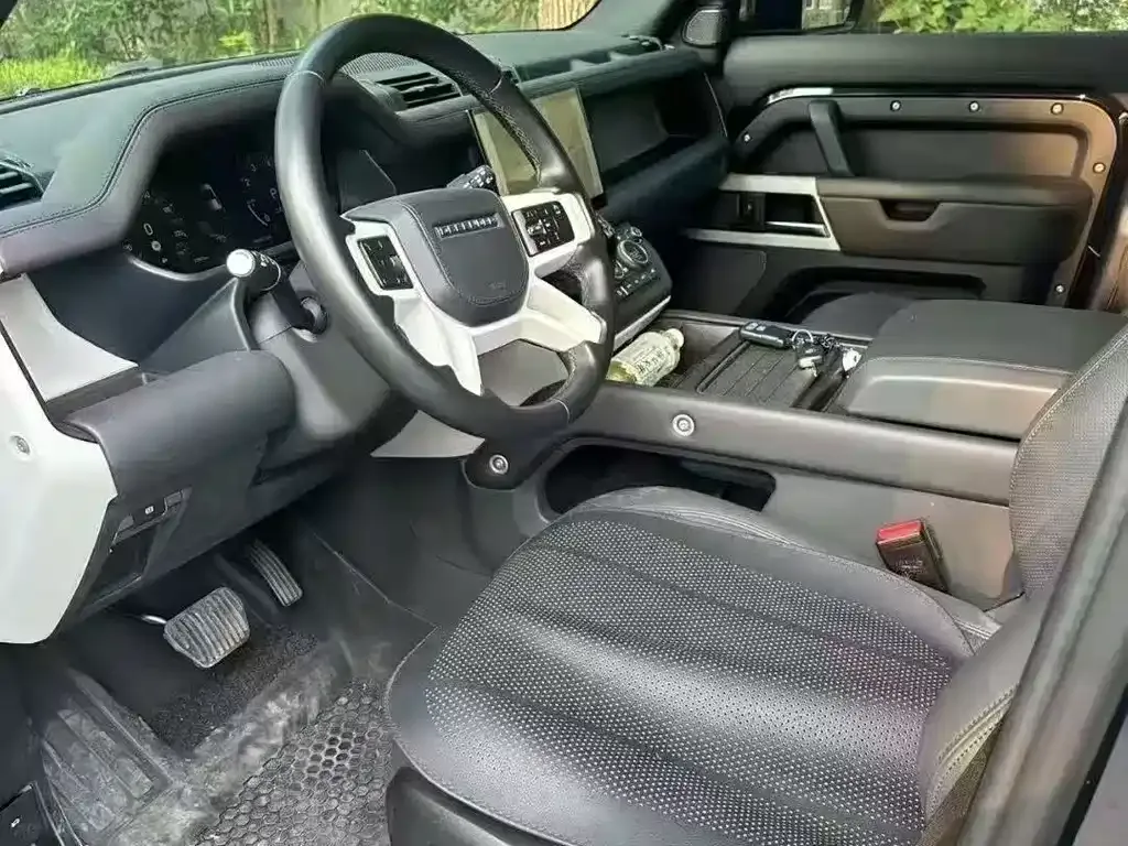 Land Rover Defender — фото 2