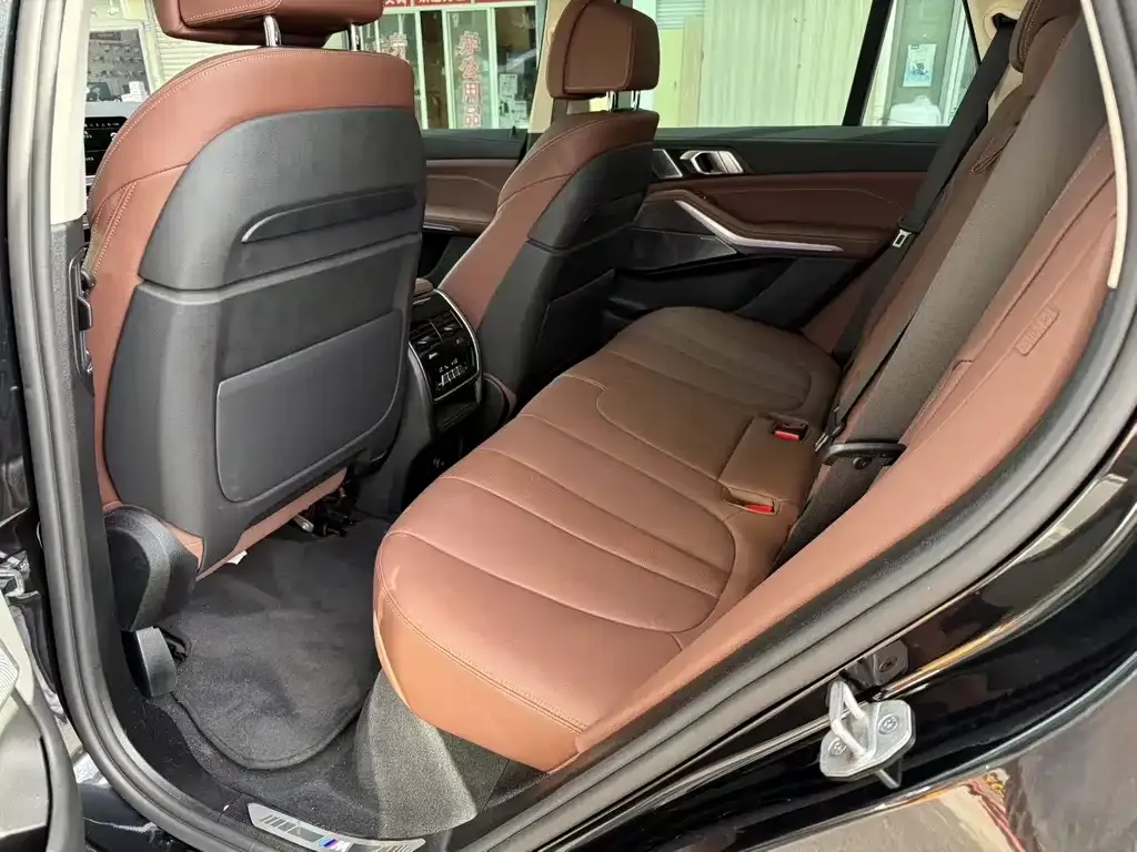 BMW X5 (Import) — фото 8