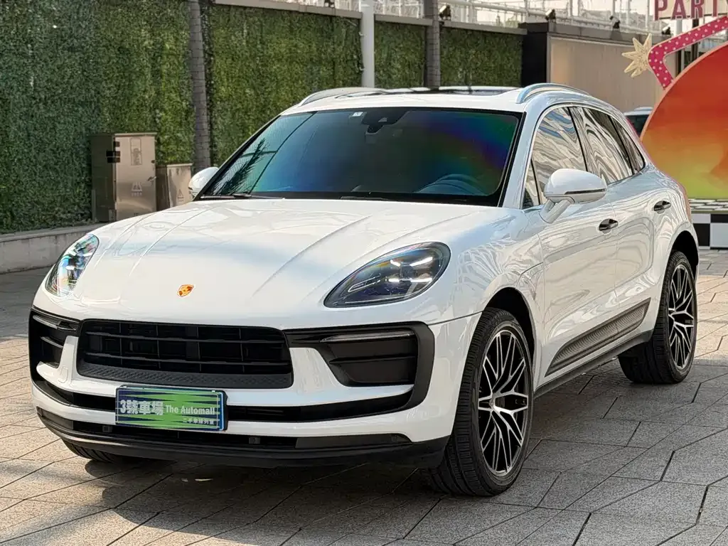 Porsche Macan — фото 1