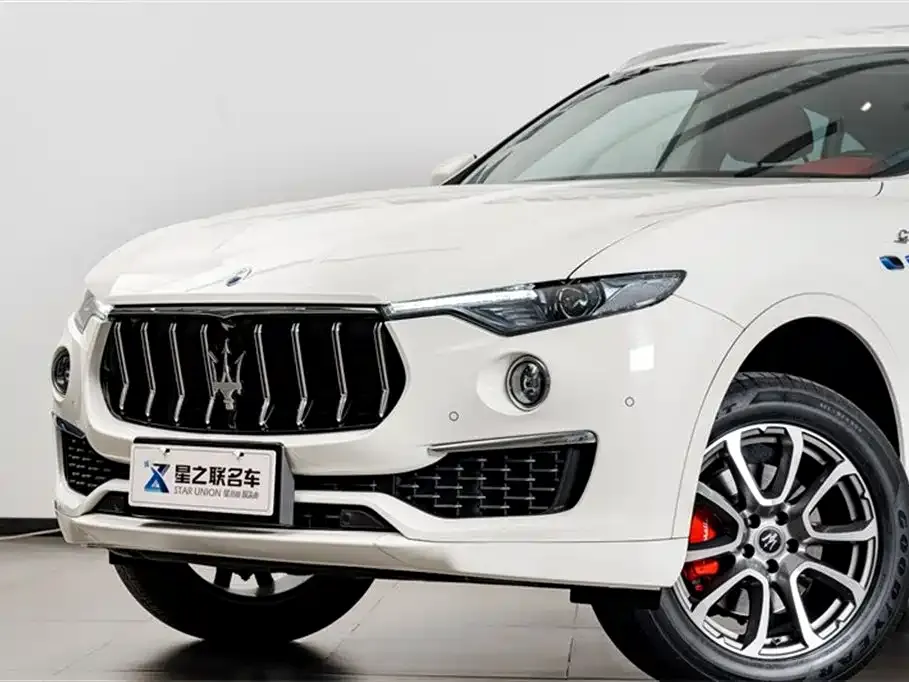 Maserati Levante — фото 4