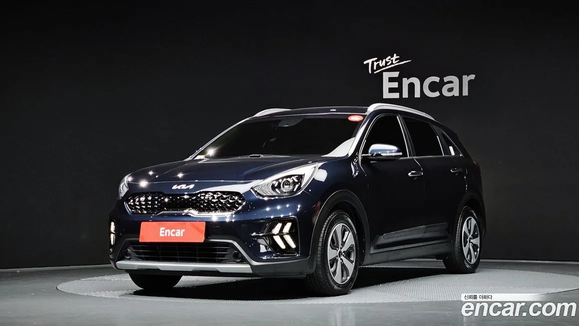 Kia Niro — фото 1