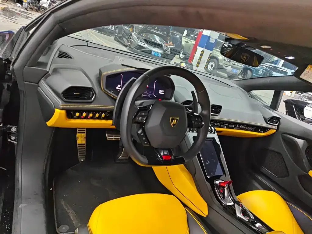 Lamborghini Huracan — фото 4