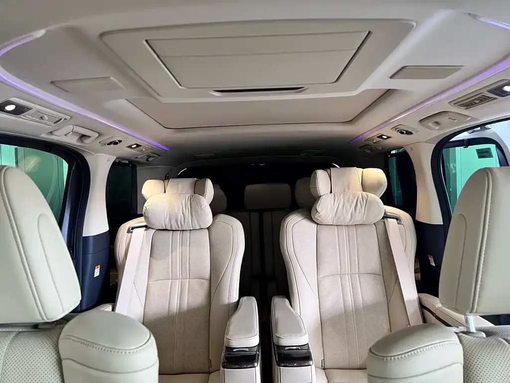 Toyota Alphard — фото 7