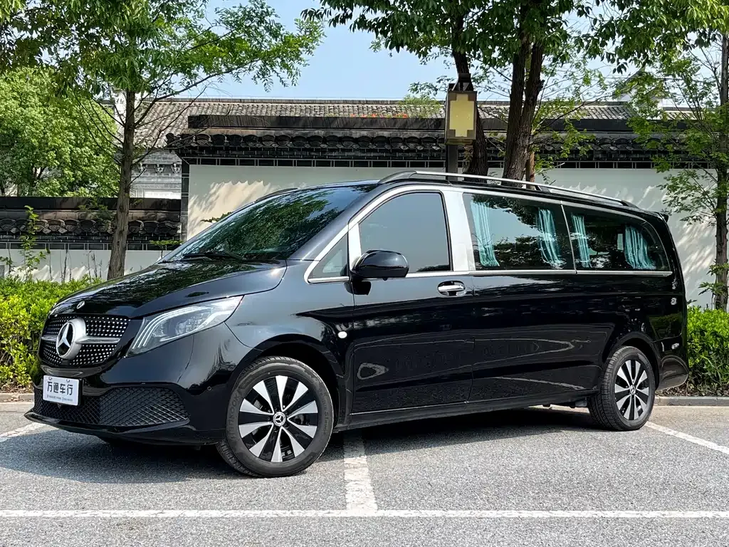 Mercedes-Benz Vito — фото 1