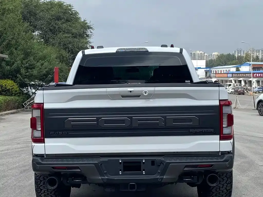 Ford F-150 Raptor — фото 5