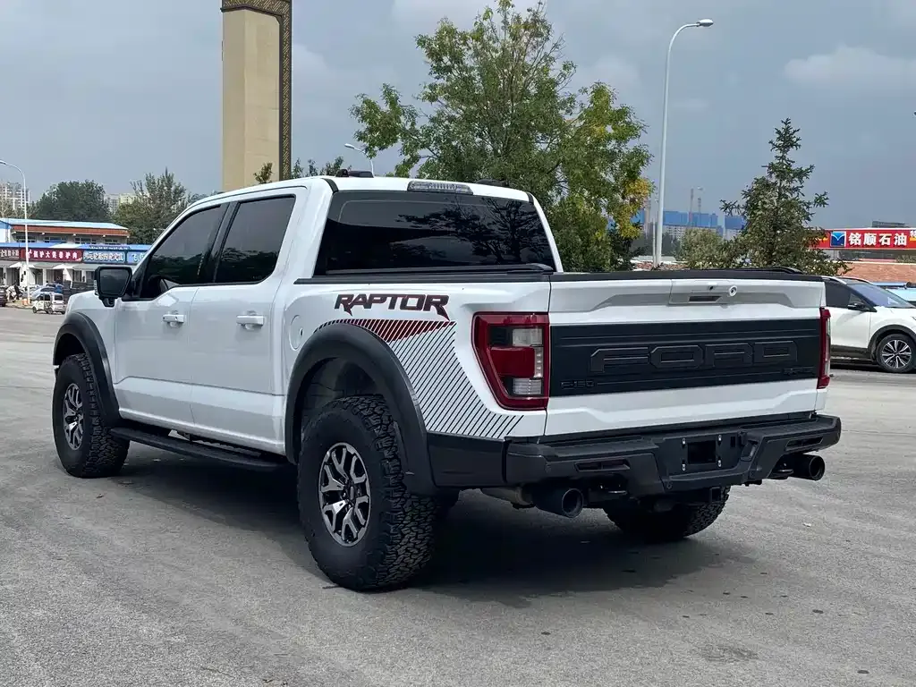 Ford F-150 Raptor — фото 6