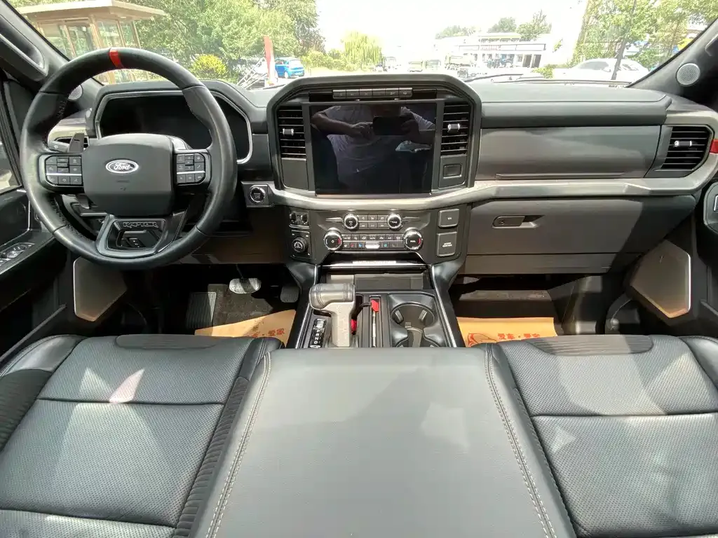 Ford F-150 Raptor — фото 9