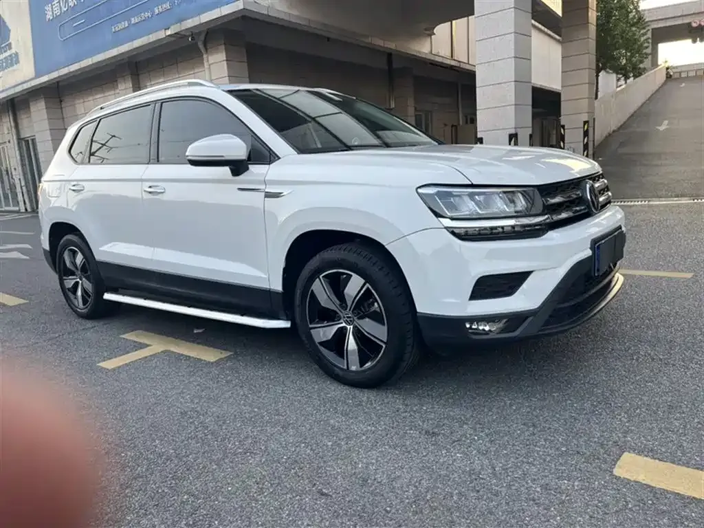 Volkswagen Tharu — фото 7