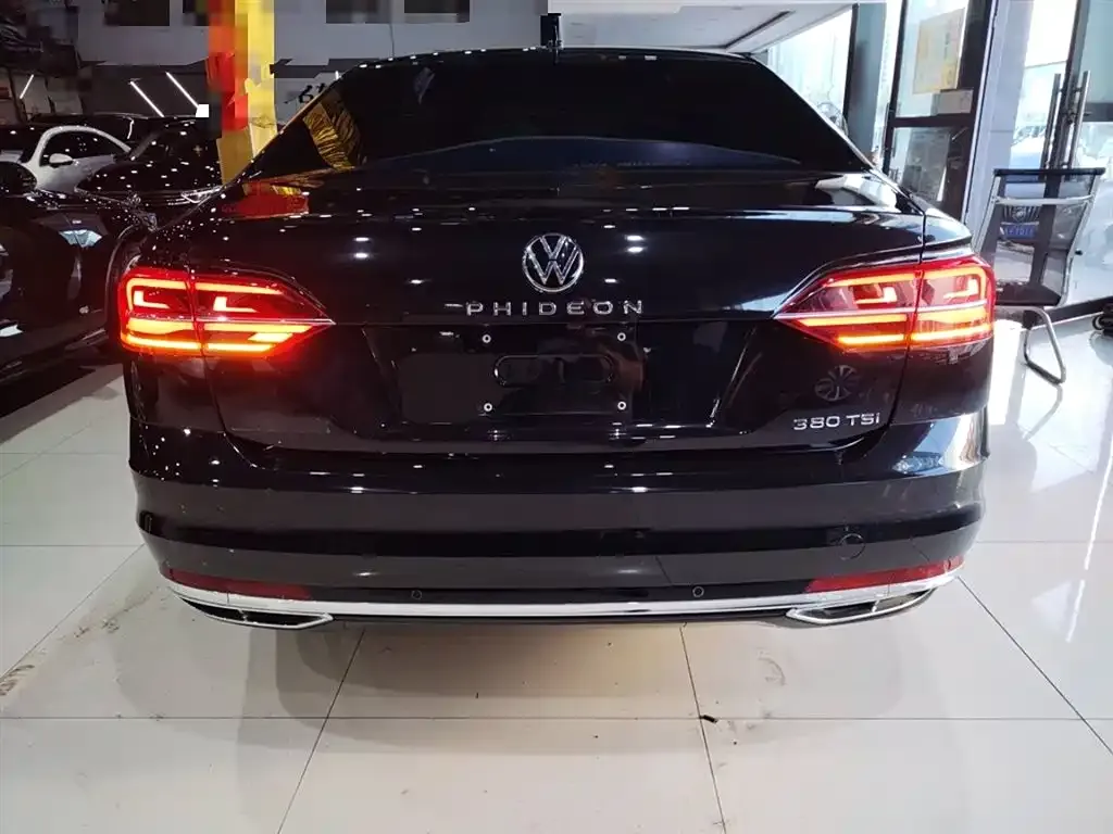 Volkswagen Phideon — фото 6