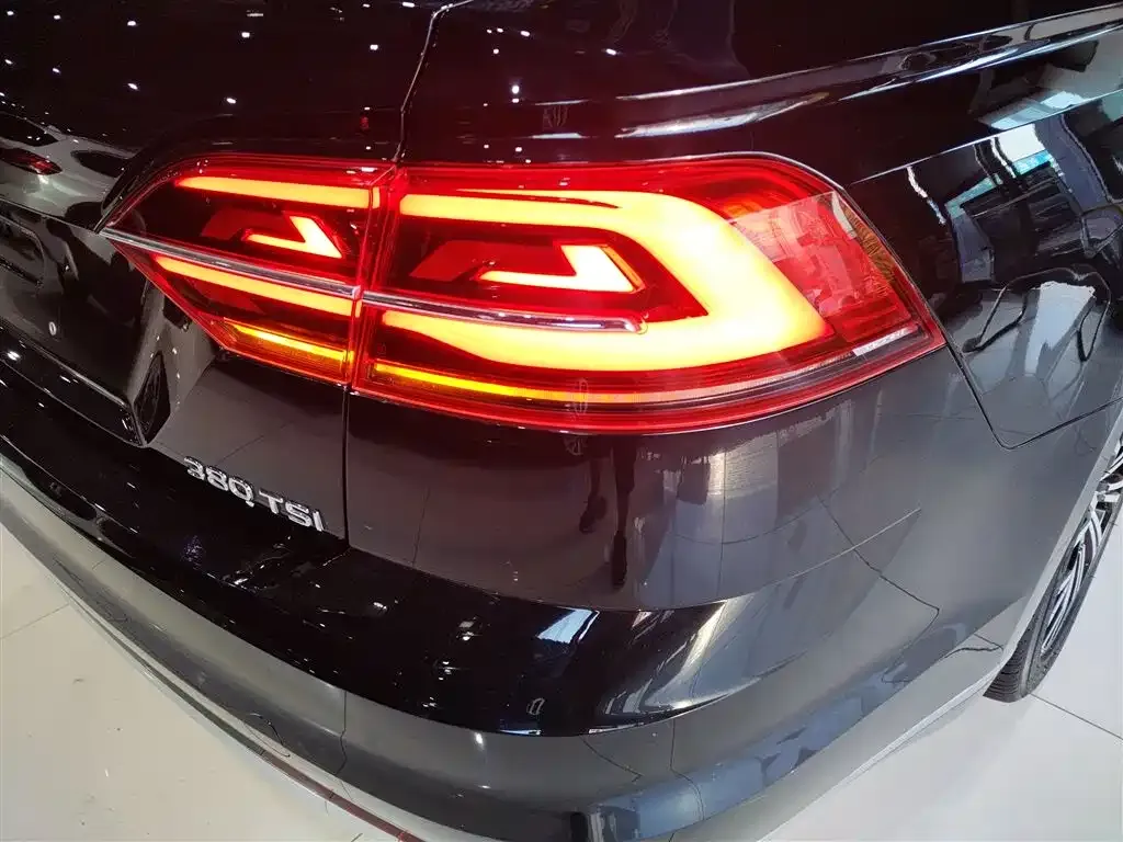 Volkswagen Phideon — фото 8