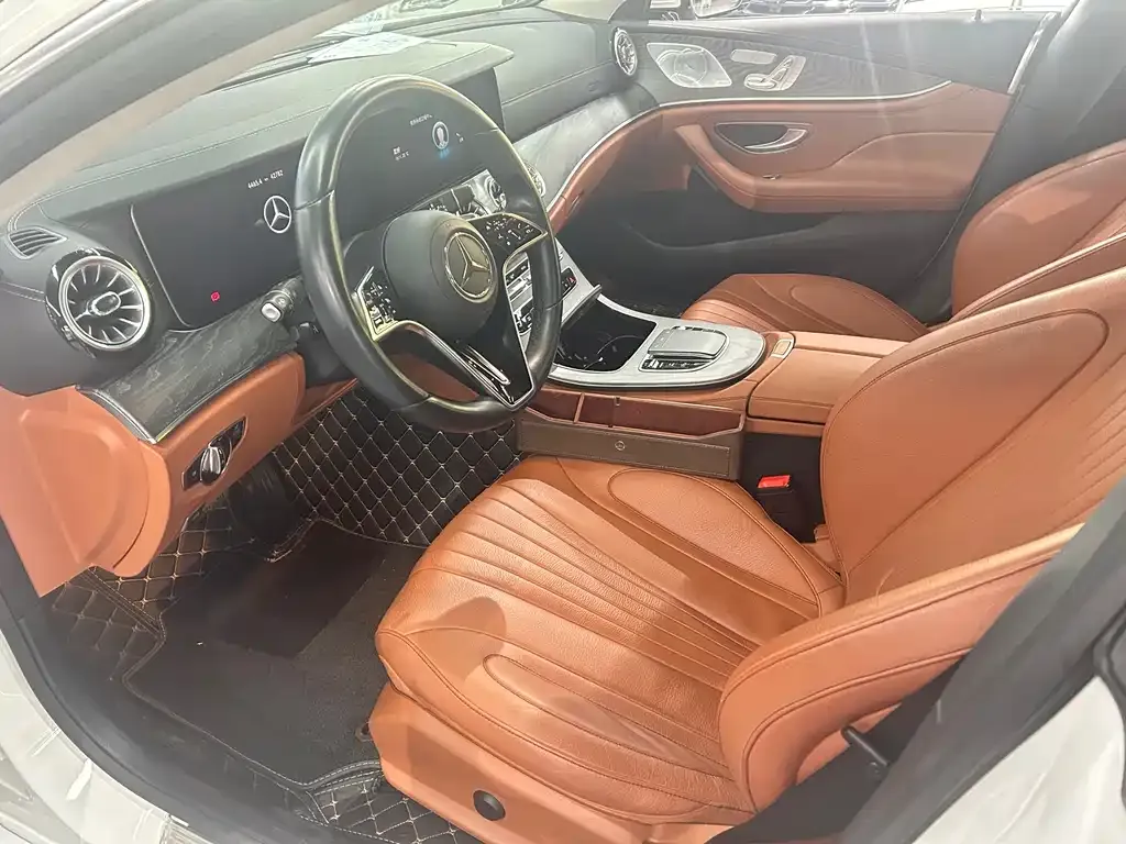 Mercedes-Benz CLS — фото 4