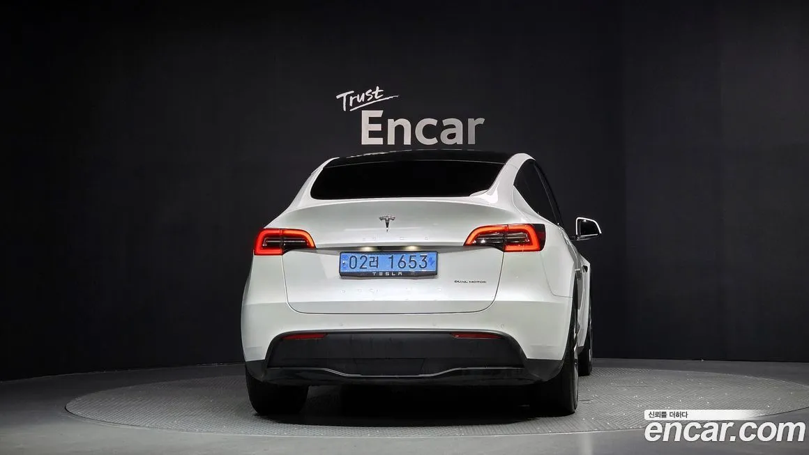 Tesla Model Y — фото 4