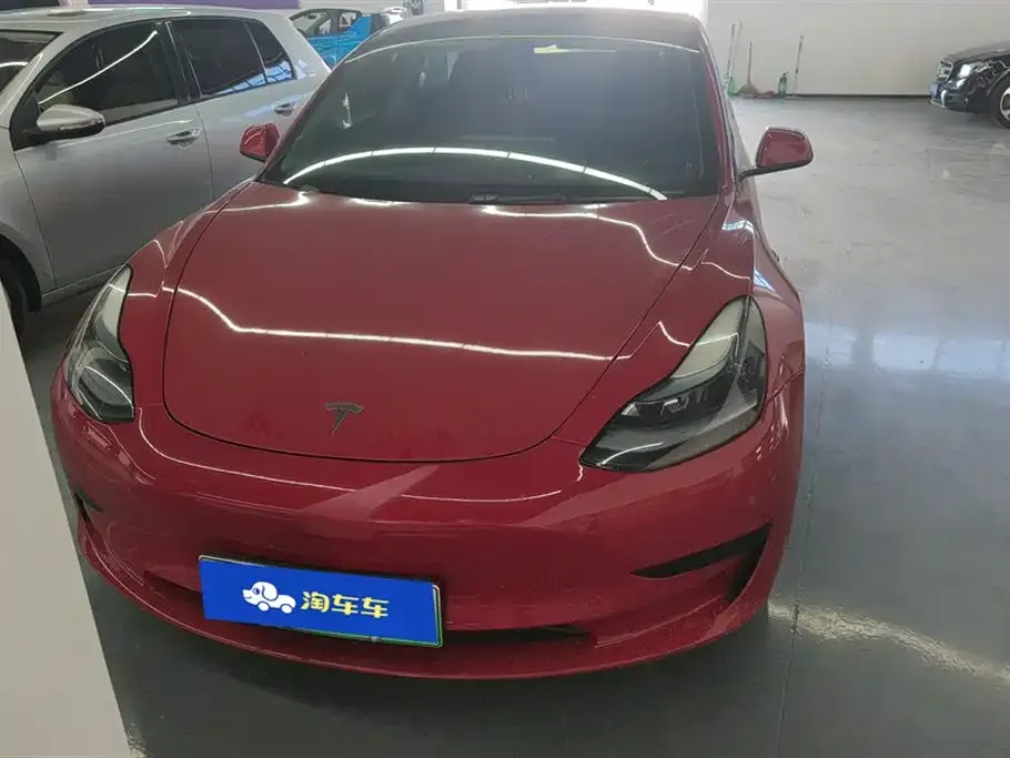Tesla Model 3 — фото 2