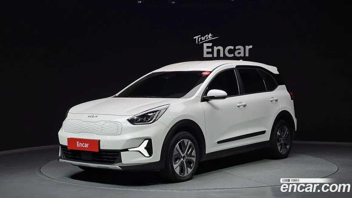 Kia Niro — фото 1