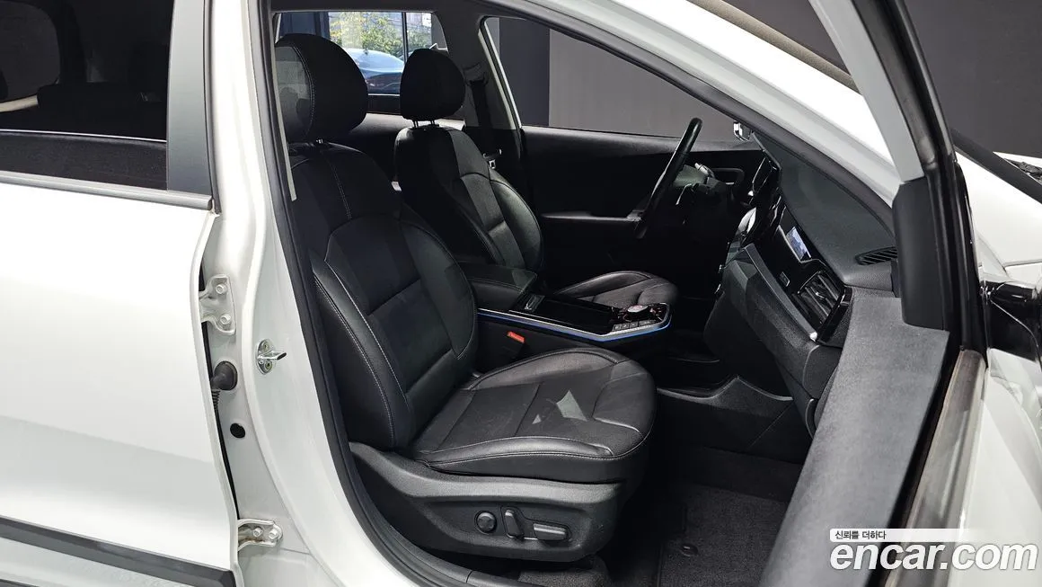 Kia Niro — фото 10
