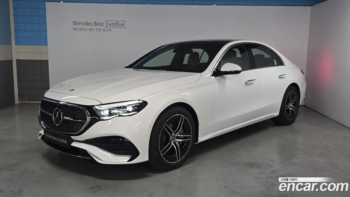 Mercedes-Benz E-Class — фото 1