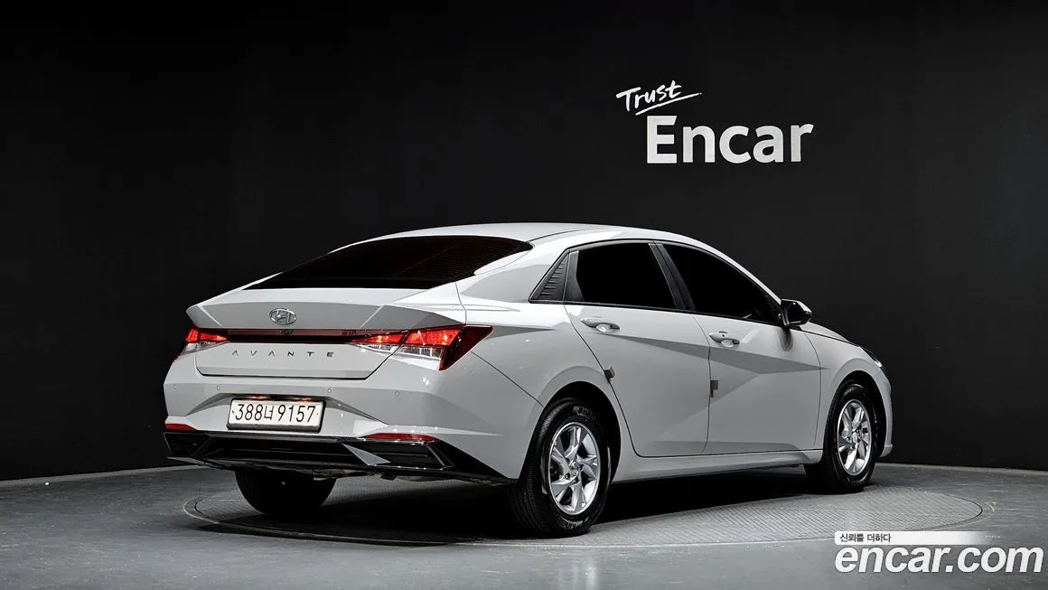 Hyundai AVANTE — фото 2