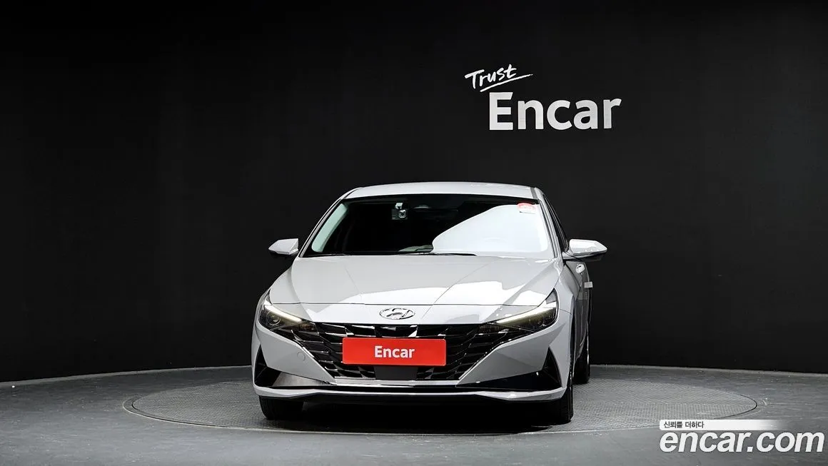 Hyundai AVANTE — фото 3