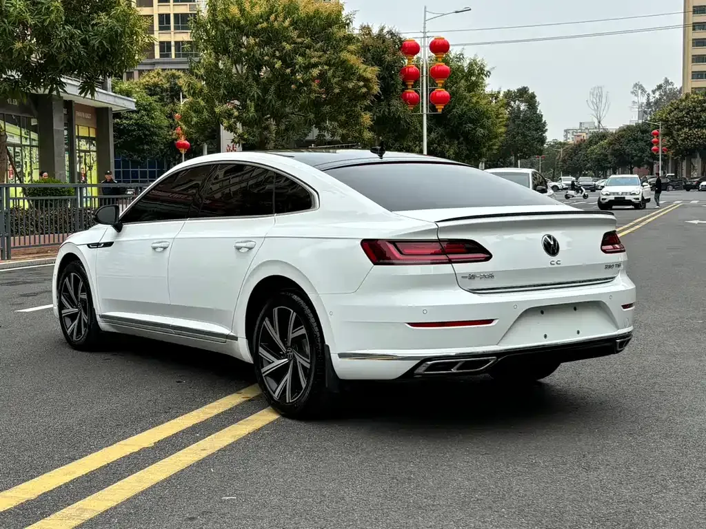 Volkswagen CC — фото 9