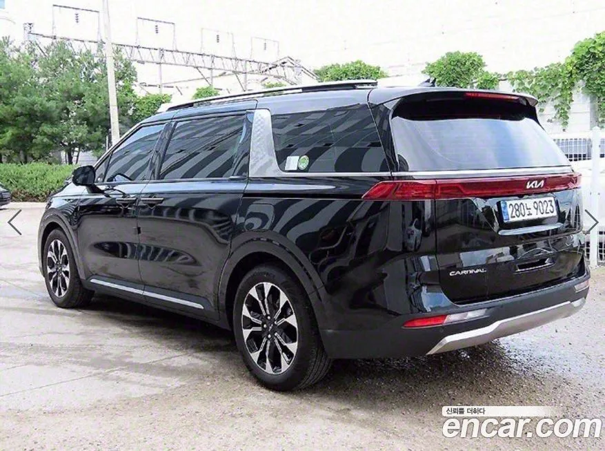 Kia Carnival — фото 3