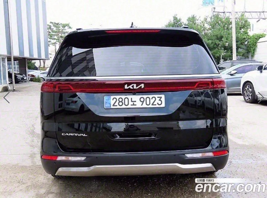 Kia Carnival — фото 4