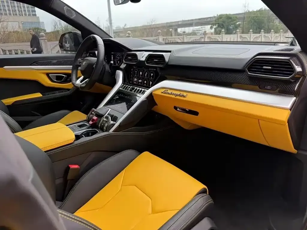 Lamborghini Urus — фото 4