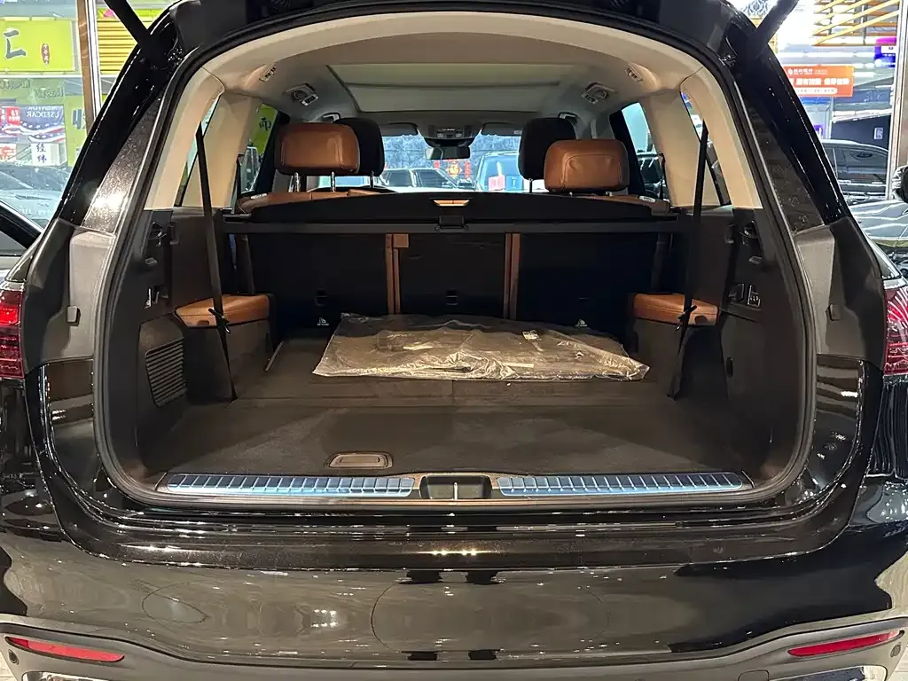 Mercedes-Benz GLS — фото 9