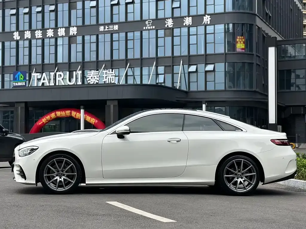 Mercedes-Benz E-Class (Import) — фото 3