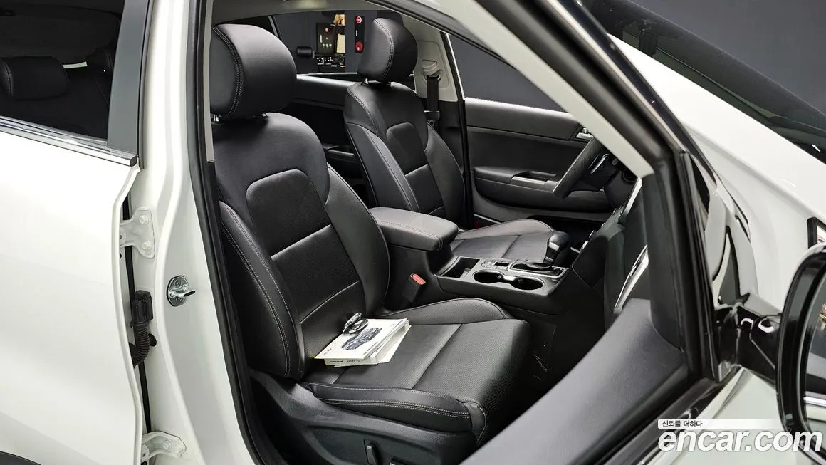 Kia Sportage — фото 10