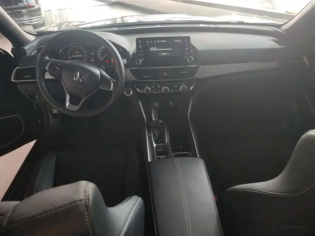 Honda Inspire — фото 10