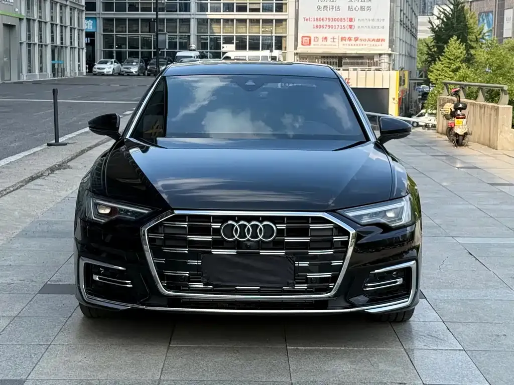Audi A6L — фото 2