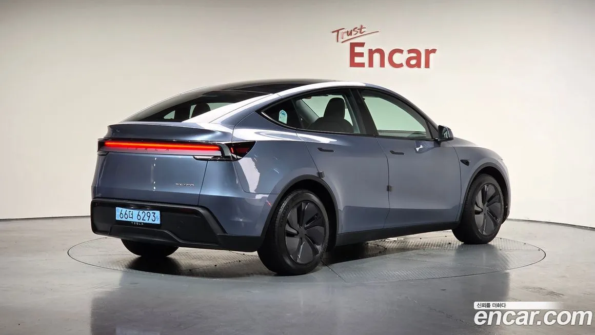 Tesla Model Y — фото 2