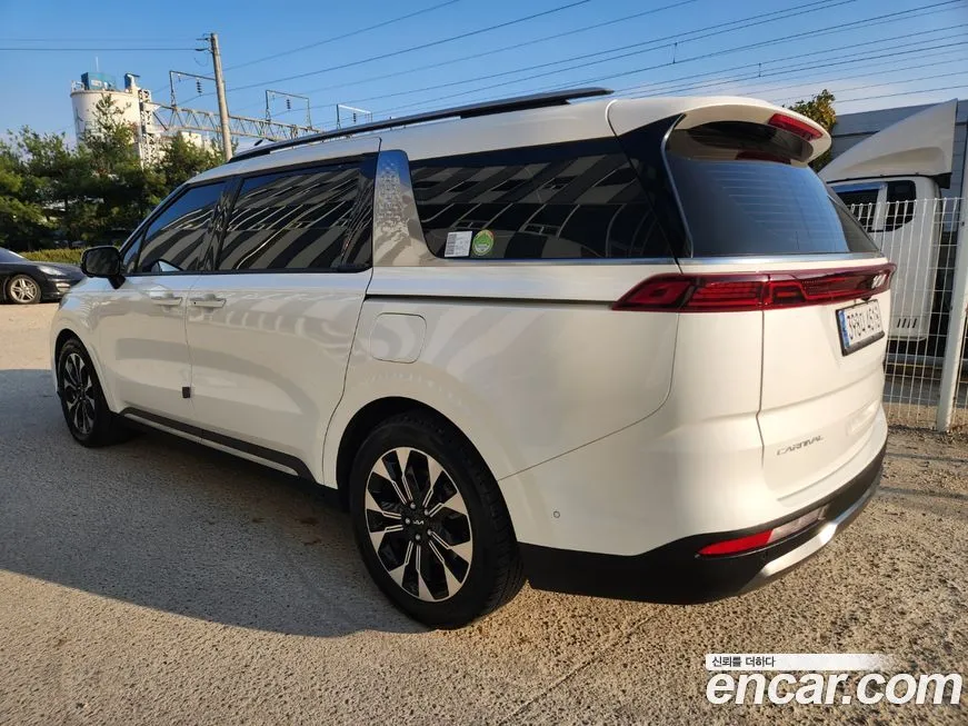 Kia Carnival — фото 3