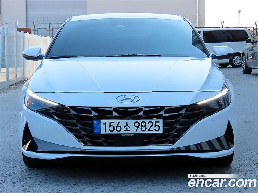 Hyundai AVANTE — фото 3