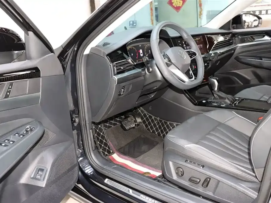 Volkswagen Passat — фото 9
