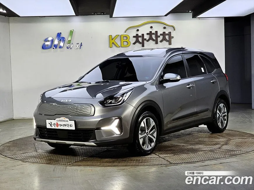 Kia Niro — фото 1
