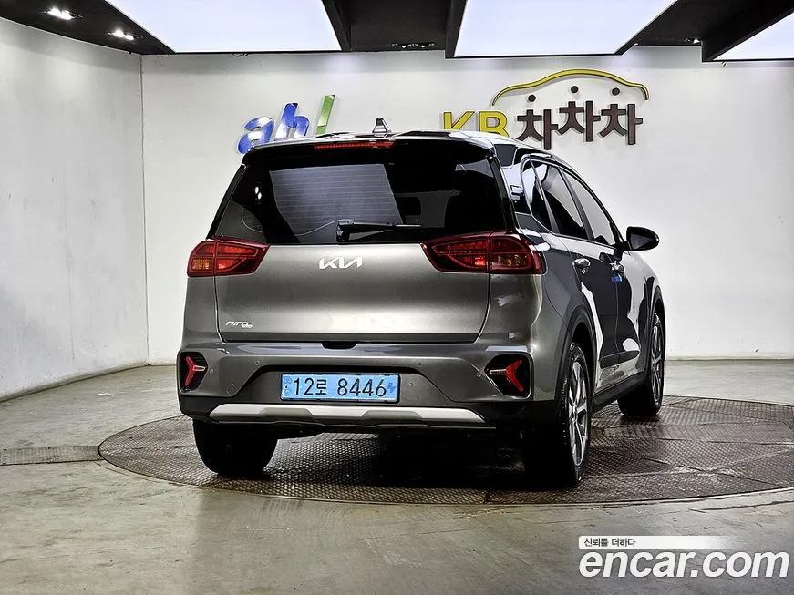 Kia Niro — фото 3